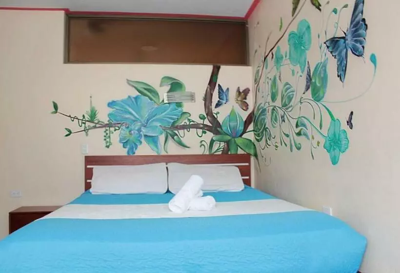 ユースホステル Hostal Dulce Amanecer