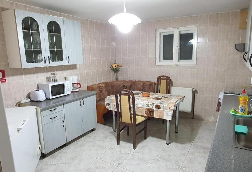 بنسيون Casa Minerva