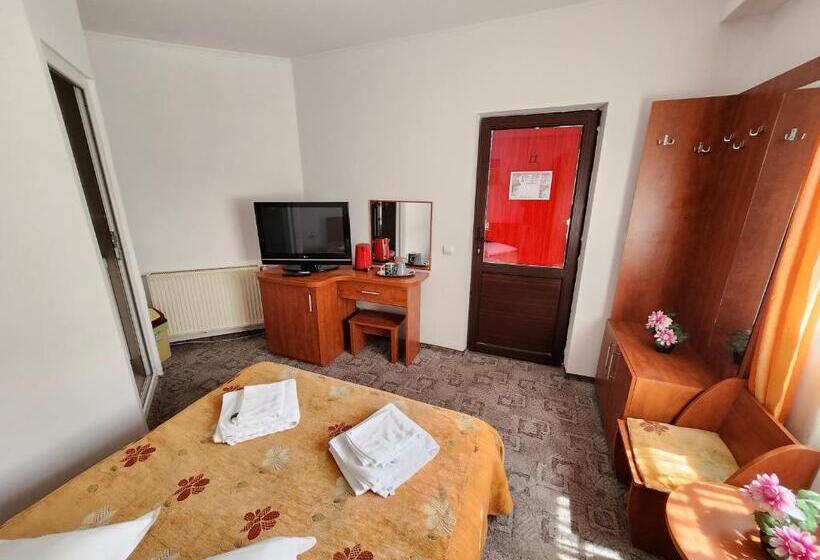 بنسيون Casa Minerva