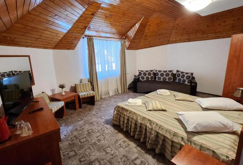 بنسيون Casa Minerva