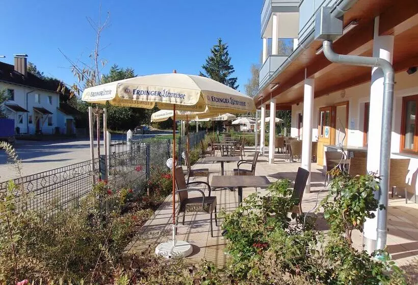 Hotelli Heimfeld Cafe Restaurant