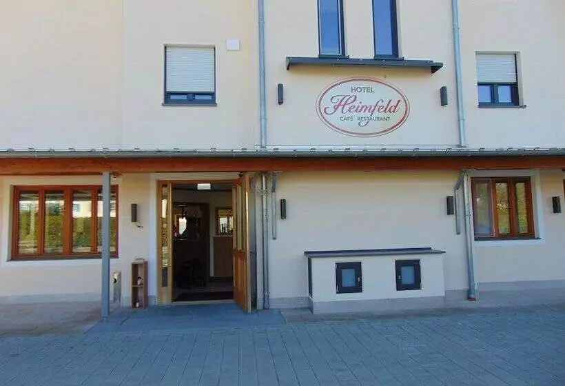 Hotelli Heimfeld Cafe Restaurant