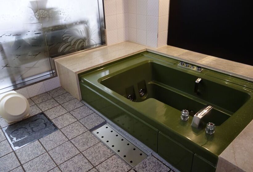 فندق Sea Queen Kainan