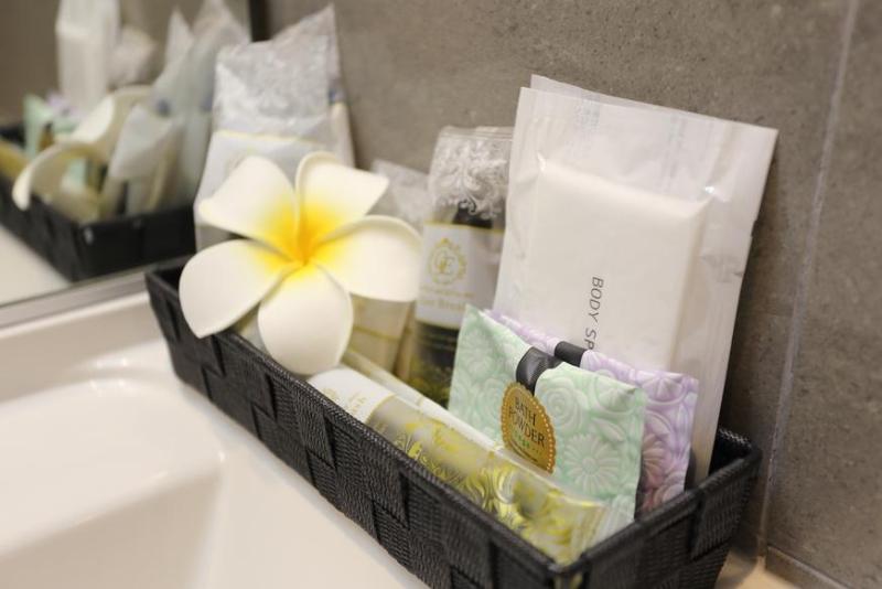 Hotel Tabinoteitaku Okinawanaha