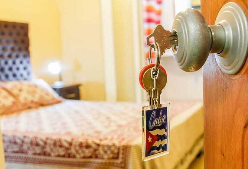 هتل Casa Castellon