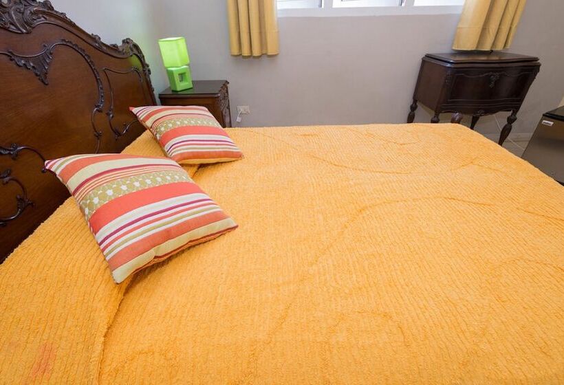 هتل Casa Castellon