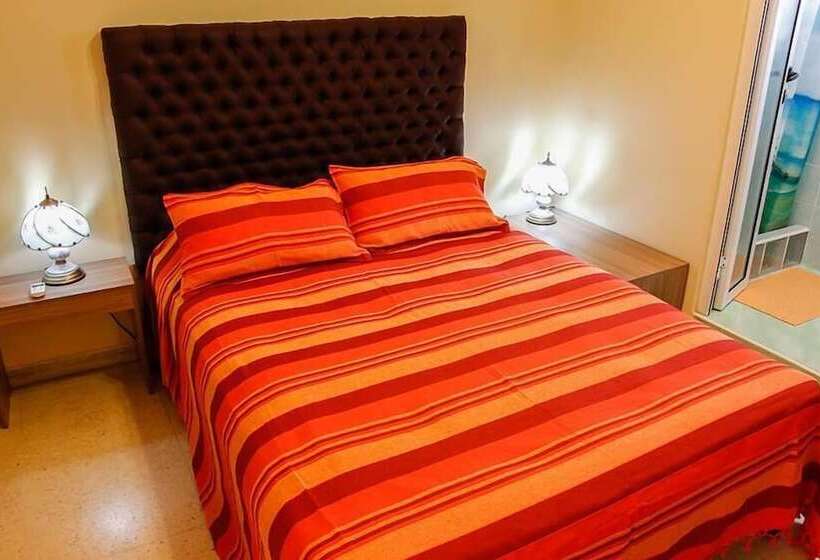 هتل Casa Castellon