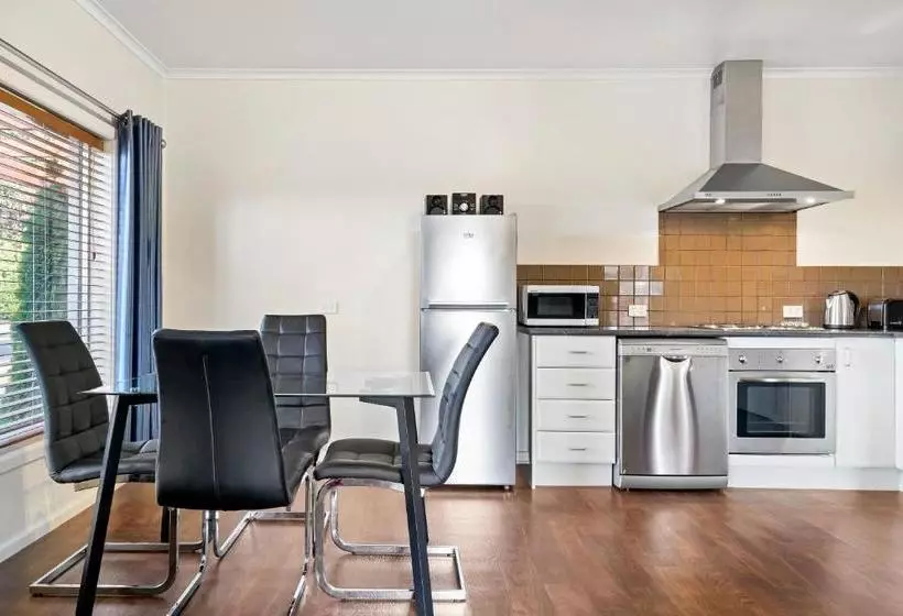 Hotelli Short Stays Gippsland Trafalgar