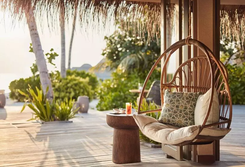 هتل The Nautilus Maldives