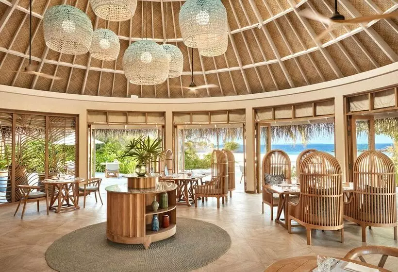 هتل The Nautilus Maldives