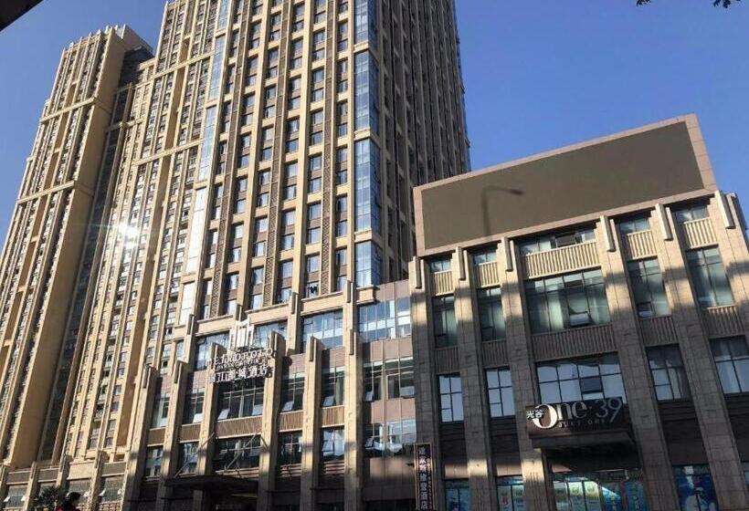 Metropolo Hotel Huazhong University Guanggu Avenue