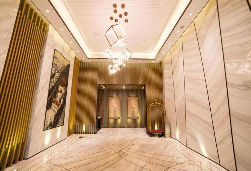 Metropolo Hotel Huazhong University Guanggu Avenue