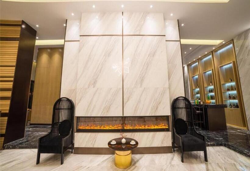 Metropolo Hotel Huazhong University Guanggu Avenue