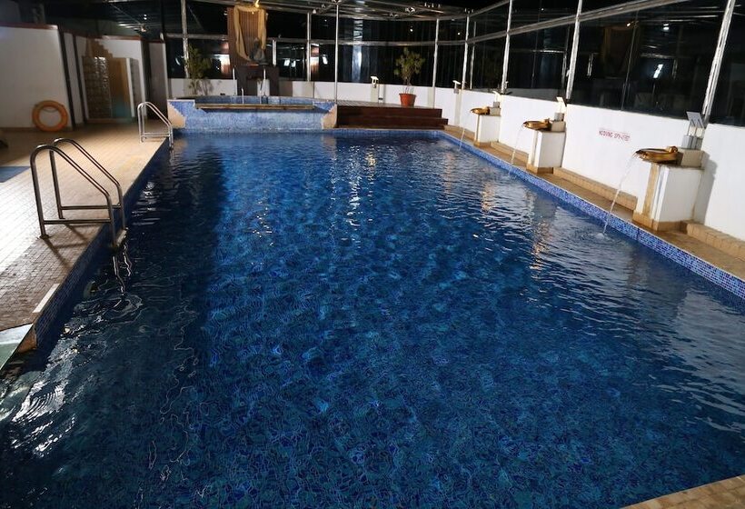 Gokulam Park Hotel & Convention Centre