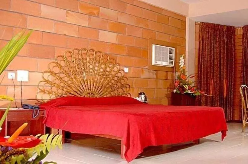 Gokulam Park Hotel & Convention Centre