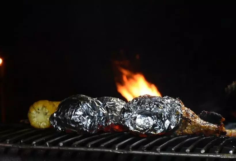 Hotelli Explorer By Eco Team   Wasgamuwa National Park