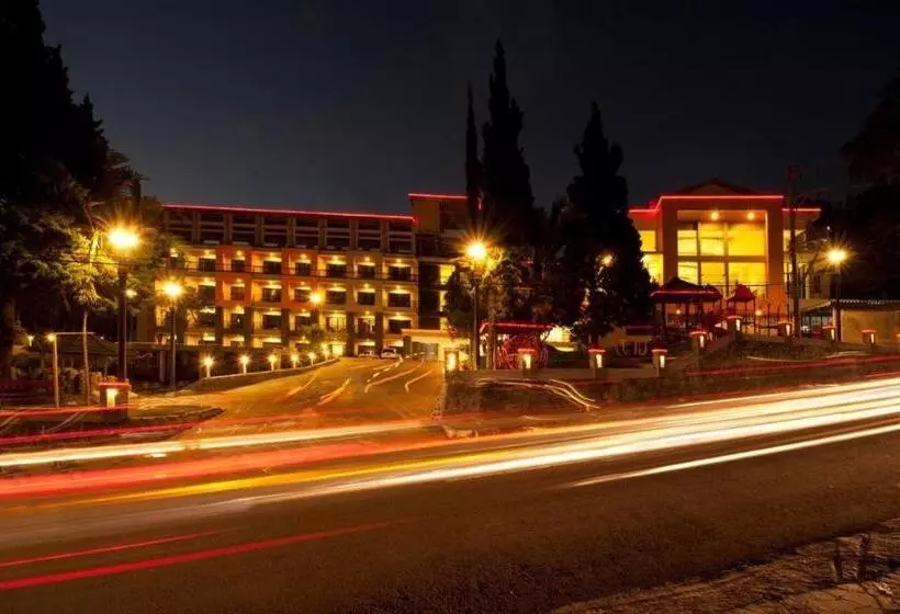 Hotelli Grand Bintang Tawangmangu