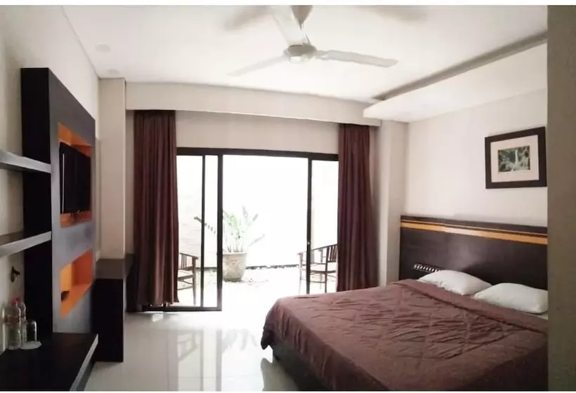 Hotelli Grand Bintang Tawangmangu