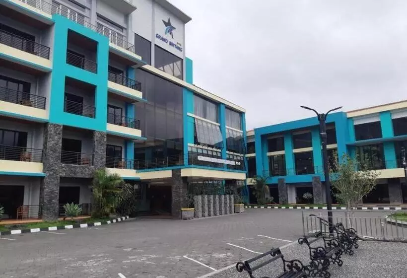 Hotelli Grand Bintang Tawangmangu