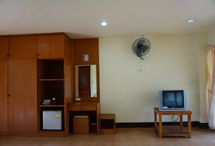 Hotelli Green Hill Resort