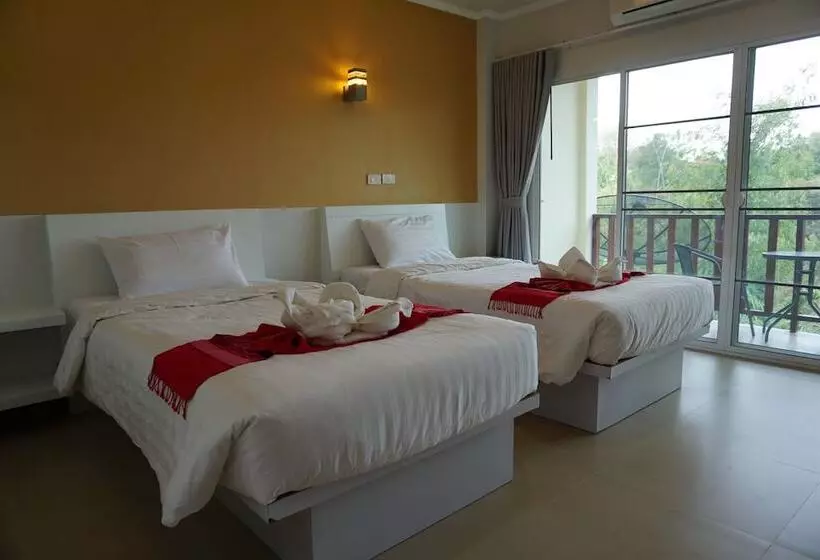 Hotelli Green Hill Resort