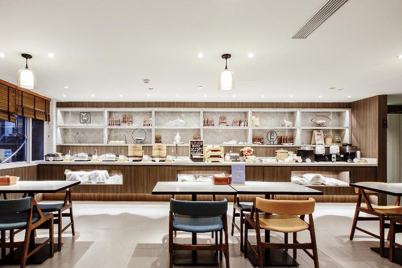 Отель Hanting Premium Shanghai Beiwaitan Hailun Road