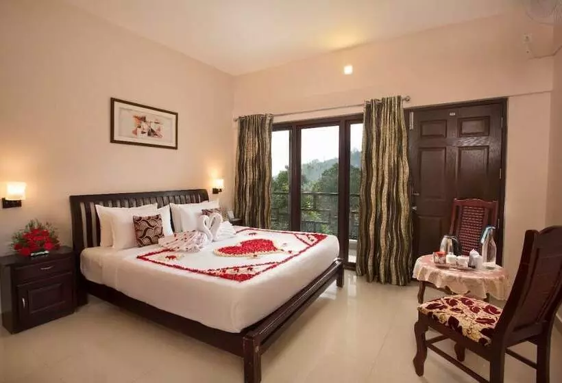 Hotelli Misty Lake Resort