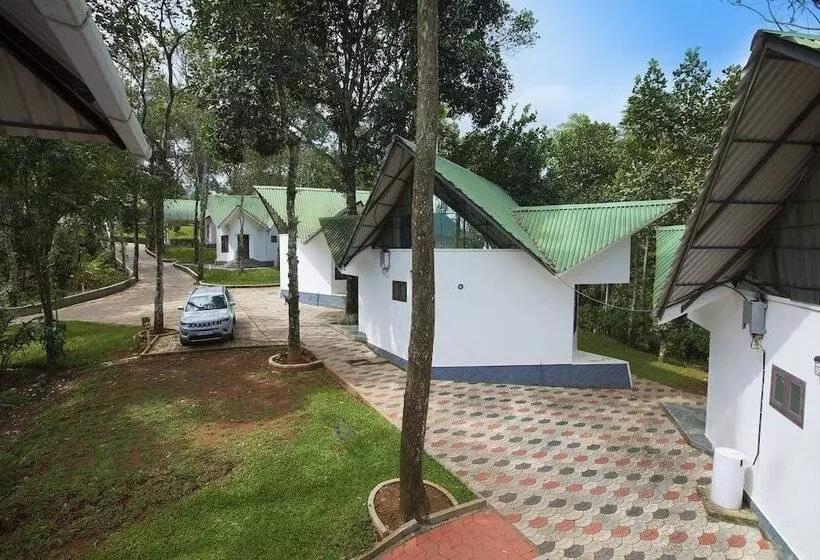 Hotelli Misty Lake Resort