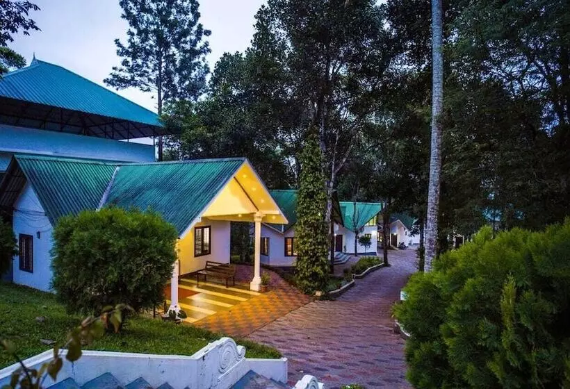 Hotelli Misty Lake Resort