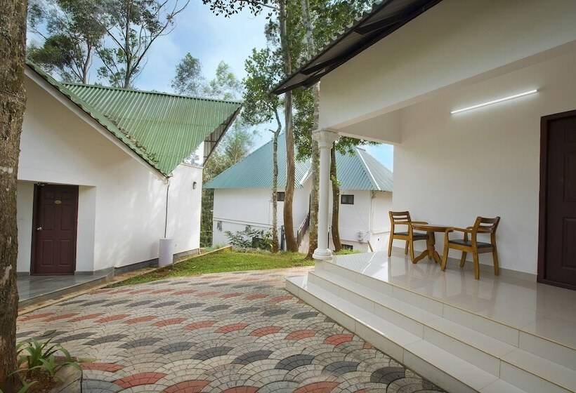 בית מלון כפרי Misty Lake Resort