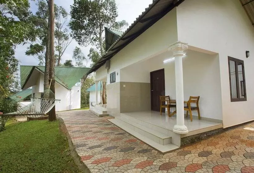 Hotelli Misty Lake Resort