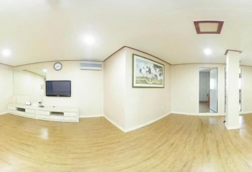 Songnisan Grand Hotel & Condo