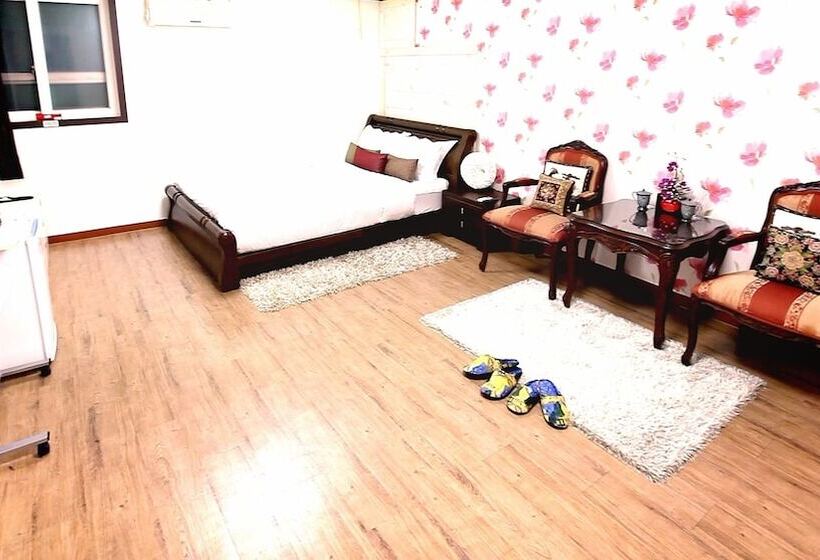 Songnisan Grand Hotel & Condo