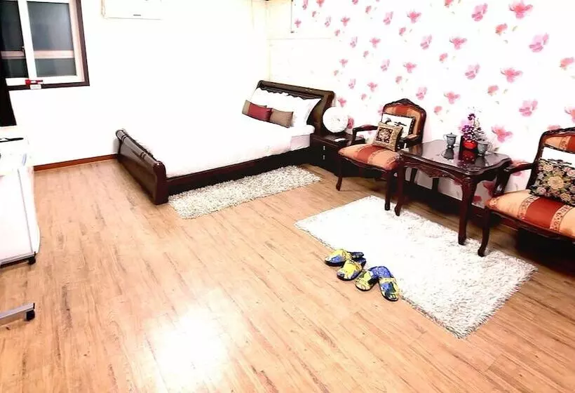 Songnisan Grand Hotel & Condo