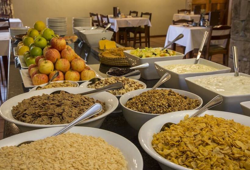 בית מלון כפרי The Cavern