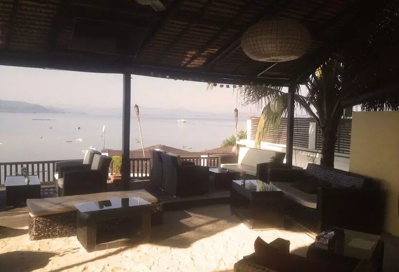 Peace And Love Resort