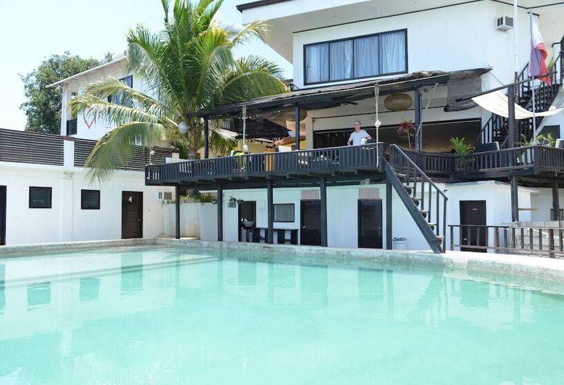 Peace And Love Resort