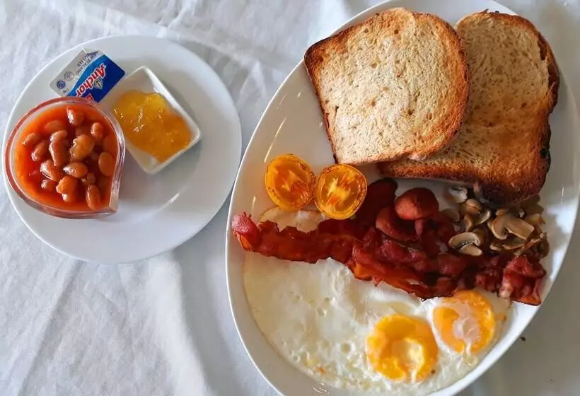 Peace And Love Resort