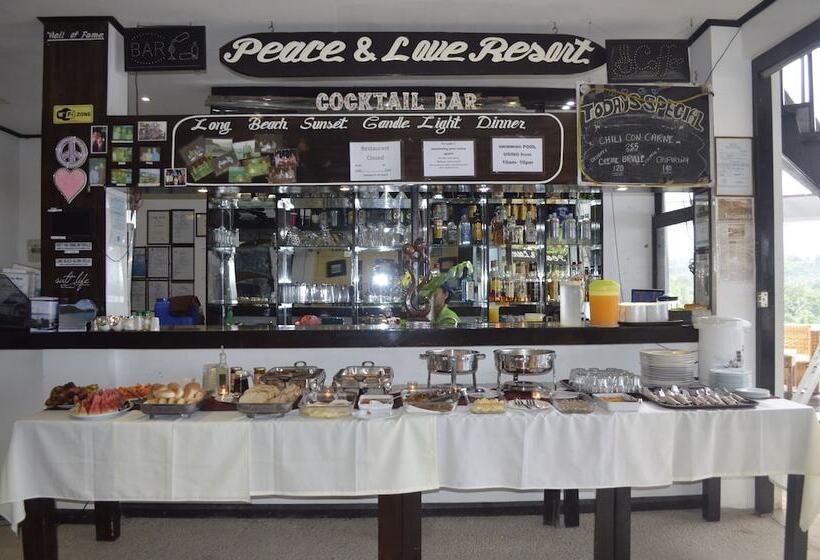 Peace And Love Resort