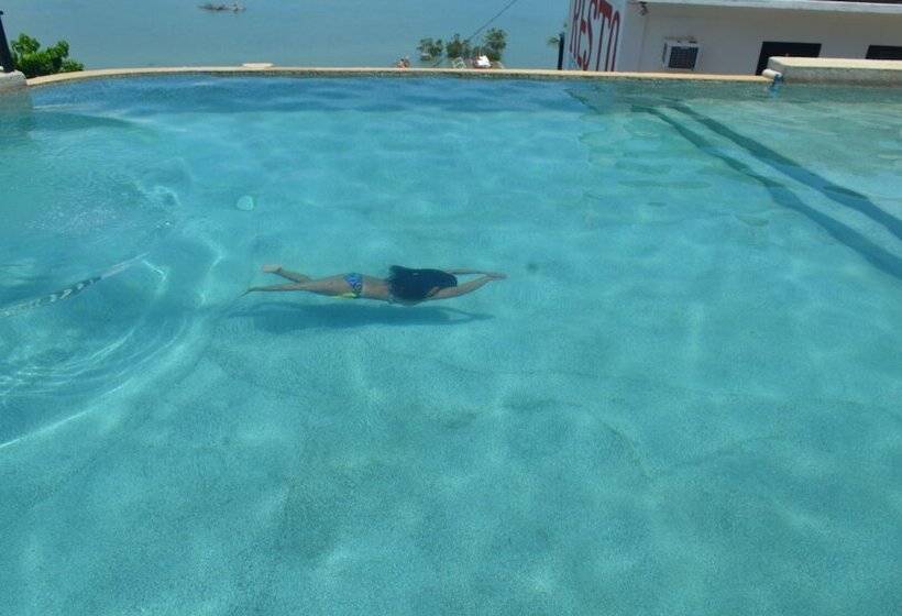 Peace And Love Resort