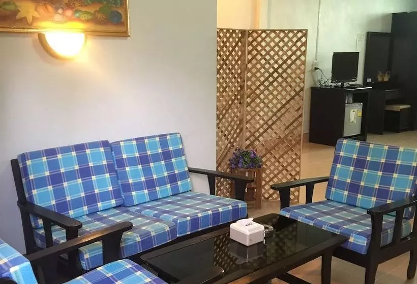 Majatalo Phumthadarommanee Resort