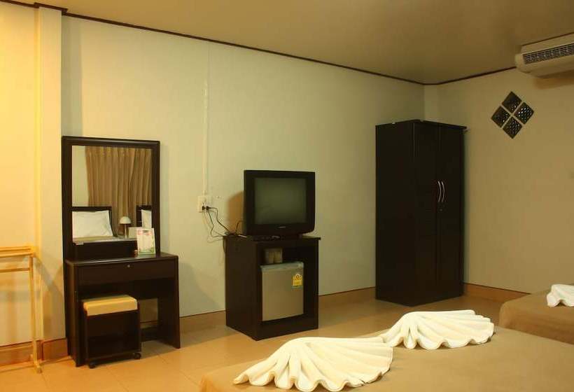 Пансион Phumthadarommanee Resort