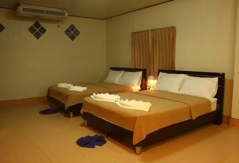 Majatalo Phumthadarommanee Resort