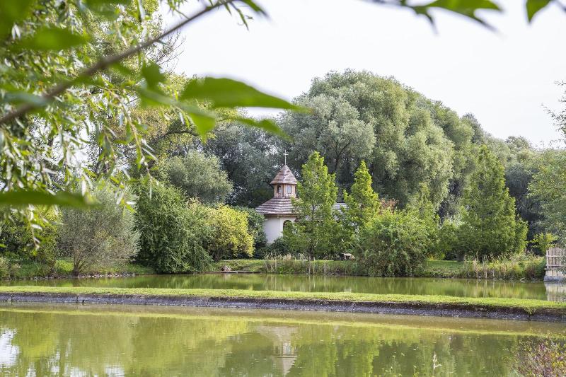 פנסיון Resort Svět