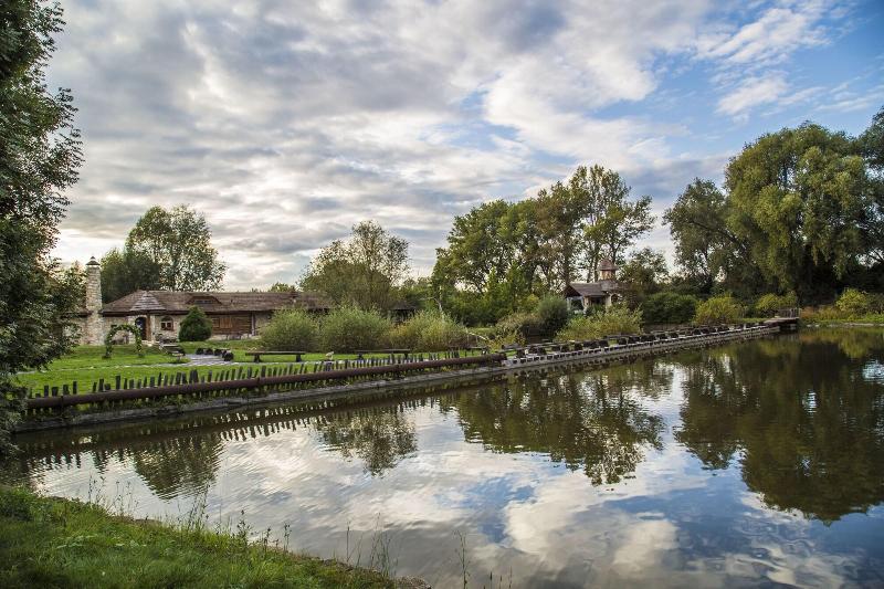 פנסיון Resort Svět