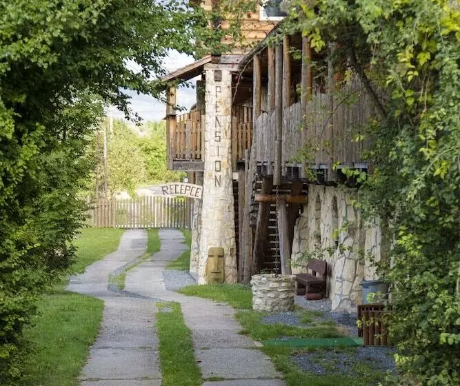 Majatalo Resort Svět