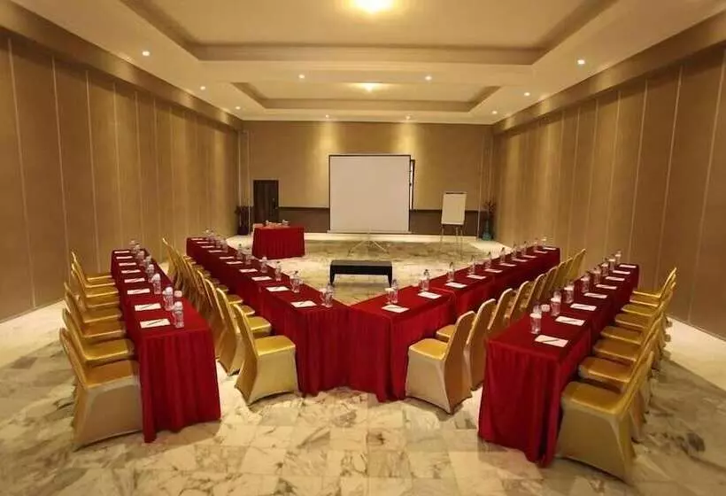 Hotelli The Highland Park Resort Bogor