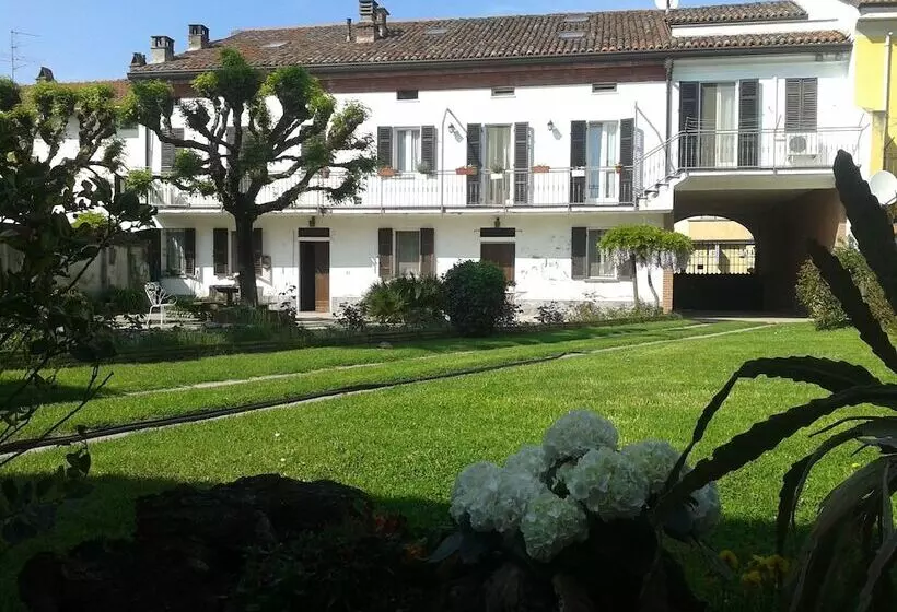 Aamiaismajoitus (B&B) Casa Mortarino