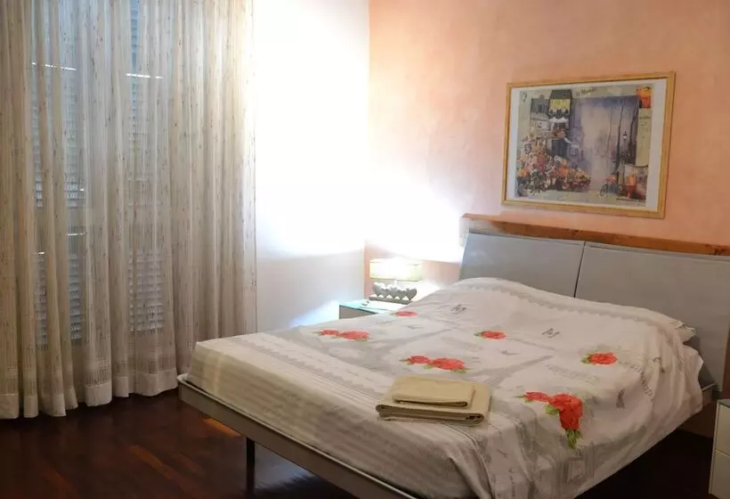 Aamiaismajoitus (B&B) Casa Mortarino