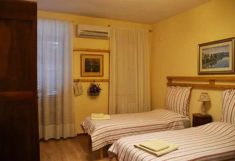 Aamiaismajoitus (B&B) Casa Mortarino